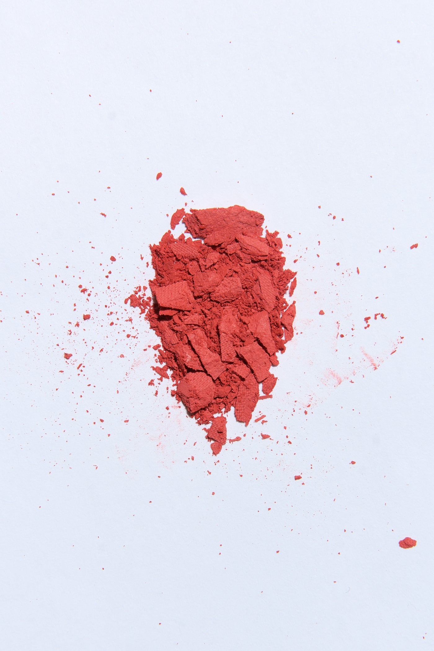 RENU Salmon Pink Powder Blush – peachy pink, buildable powder for a soft-focus glow