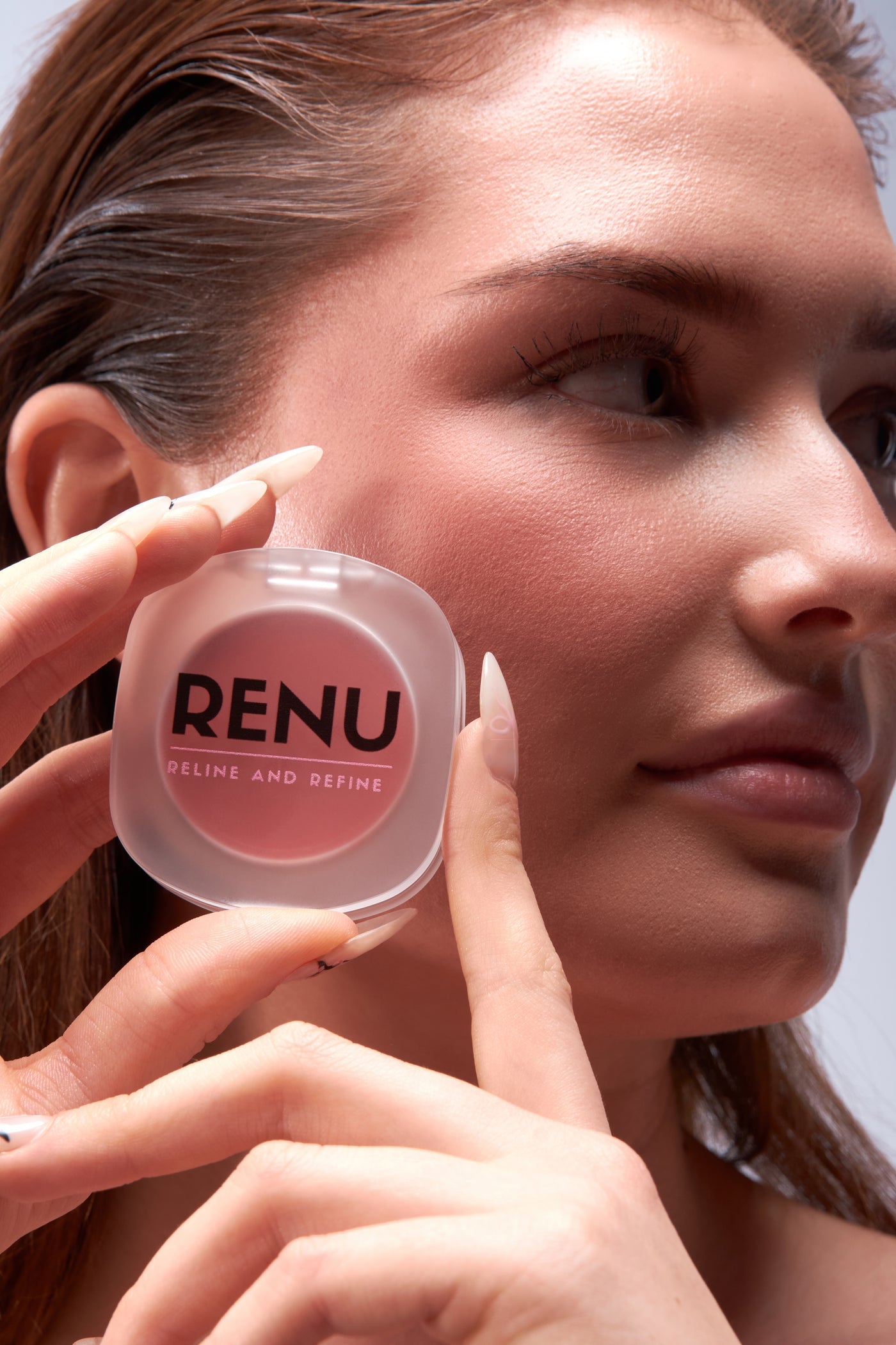 RENU Honey Moon Blush – peachy nude powder blush for a soft, radiant, sun-kissed glow