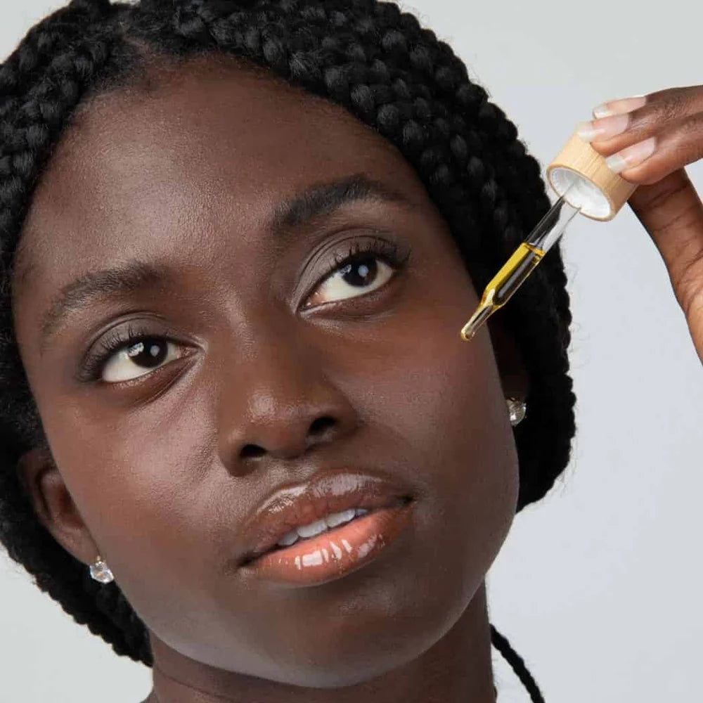 PERL Radiance Facial Oil bottle – vegan face oil that hydrates, brightens, and restores glow