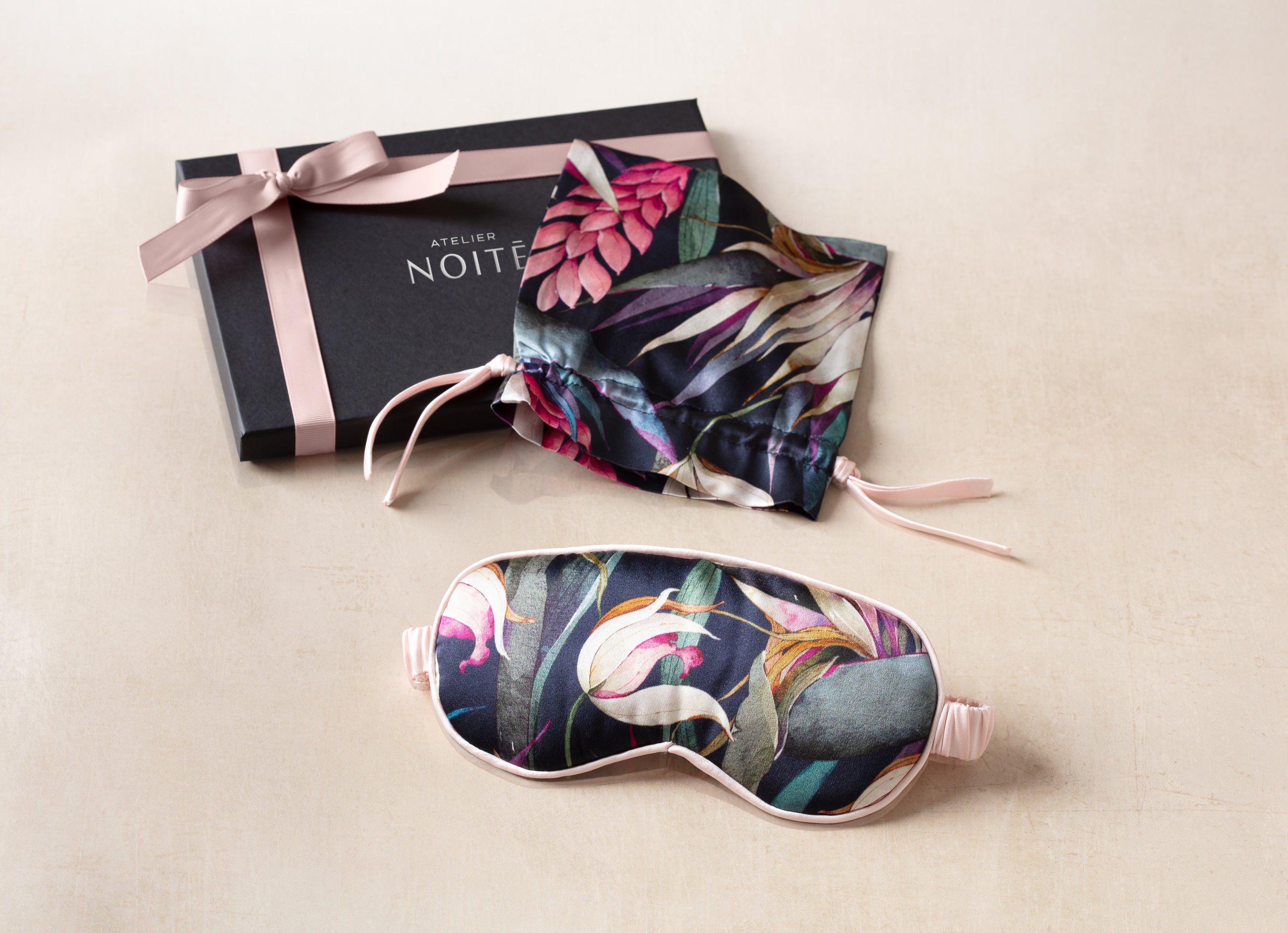 Atelier Noitē Jardim Botanico Silk Eye Mask — luxury mulberry silk sleep mask with tropical floral pattern