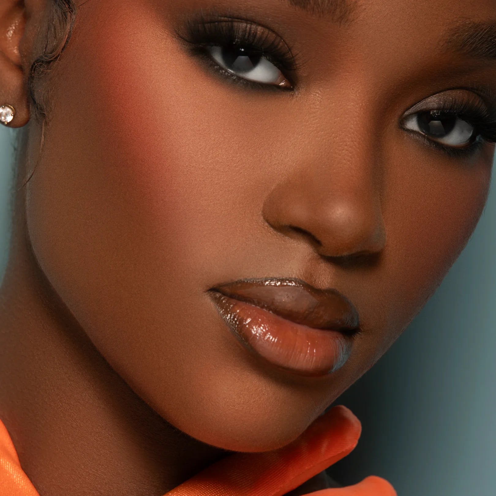 Rosado pale pink lip oil – high-gloss finish, sheer tint, watermelon scent